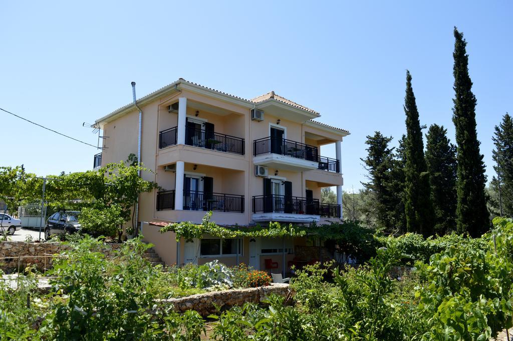 Despoina Rooms Tsoukaládhes Екстериор снимка